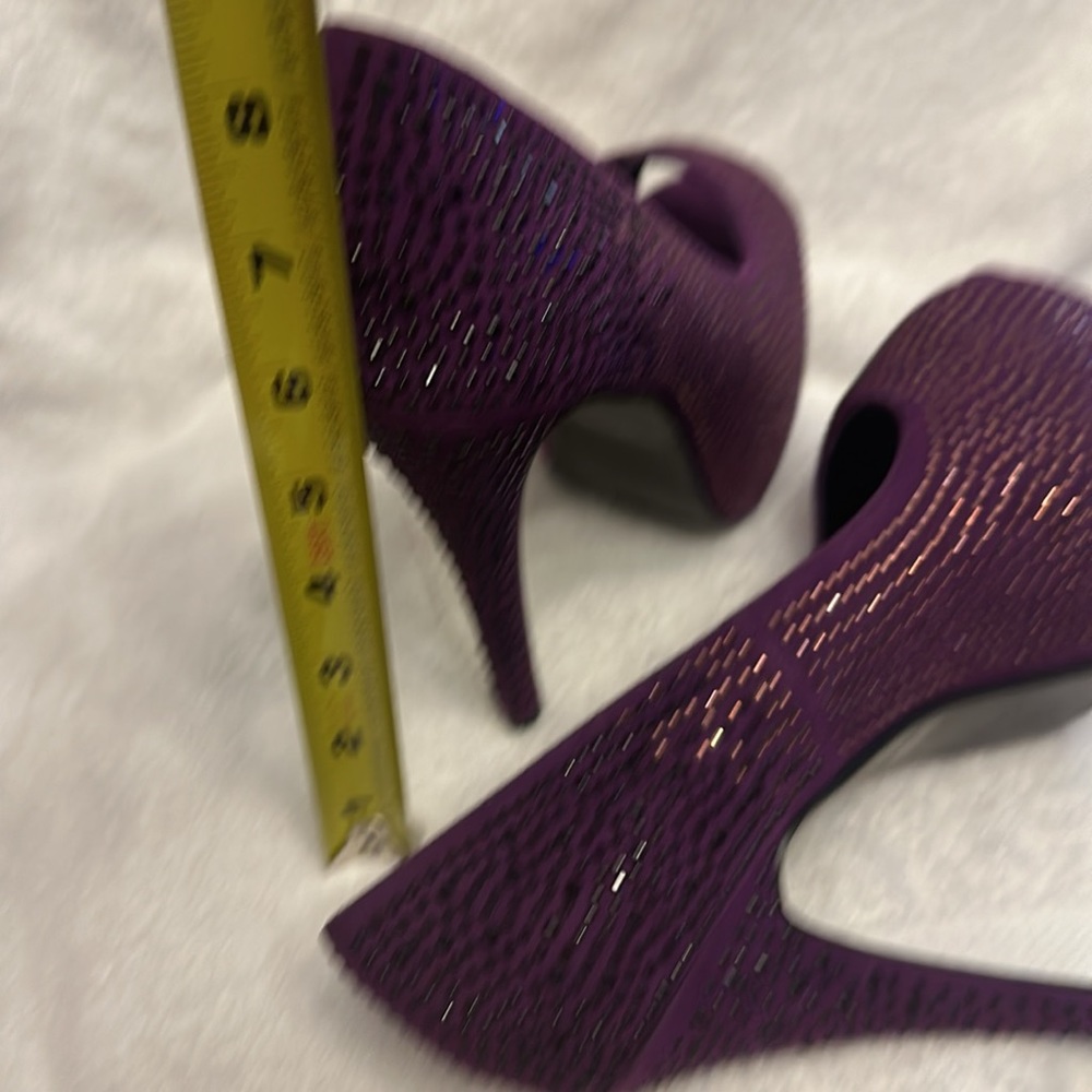 Red Circle 5.5” Purple Platform Stilettos. Size 8.5 - Picture 3 of 4